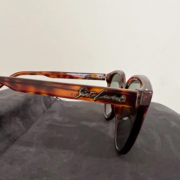 SAINT LAURENT Sunglasses - Picture 4 of 7